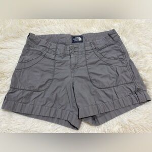 The North Face Women's Cargo Shorts Size 8